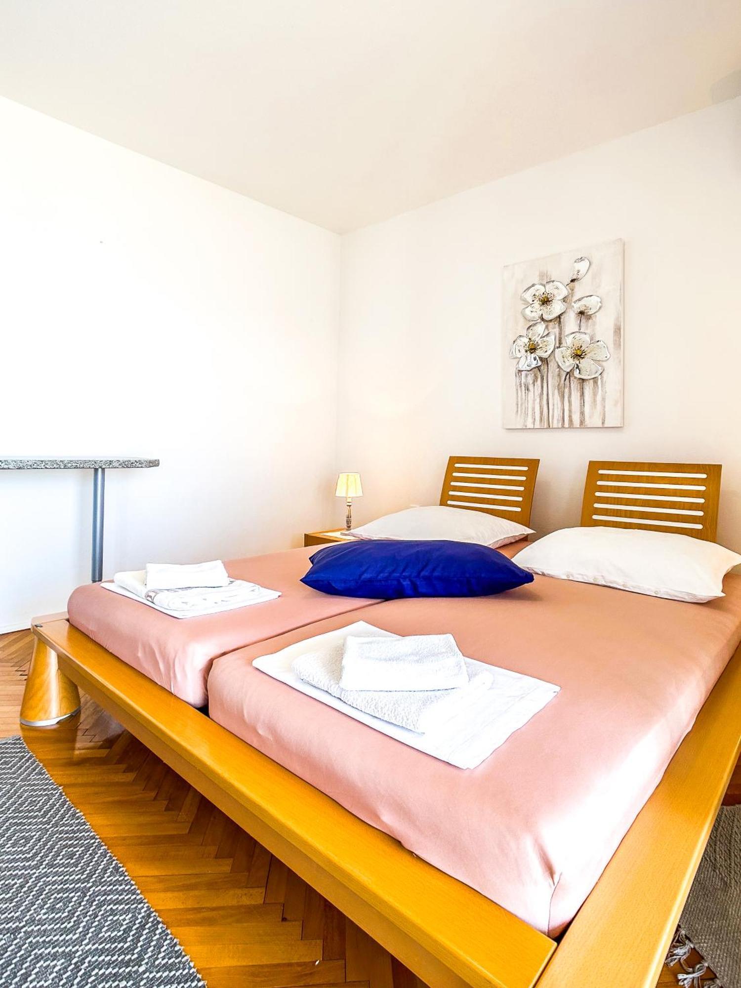 Zimmer - Room - Magdalena Senj  Luaran gambar