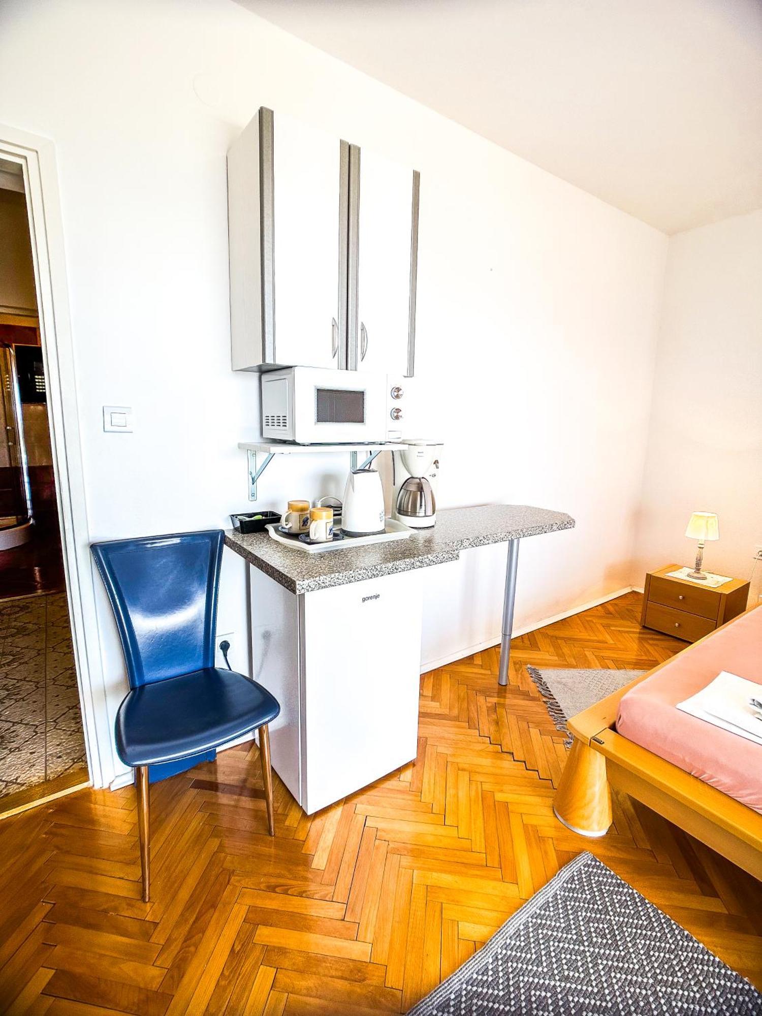 Zimmer - Room - Magdalena Senj  Luaran gambar